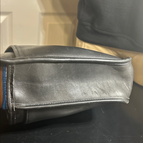 Coach Black Willis Vintage Leather Crossbody shoulder Bag with Detachable Strap - Picture 16 of 17